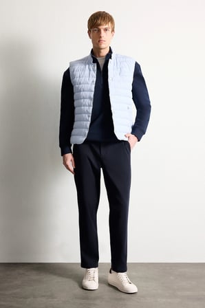 DeFacto Slim Fit Dar Kesim Çıtçıtlı Kaz Tüyü Yelek E6420AX25SPBE196
