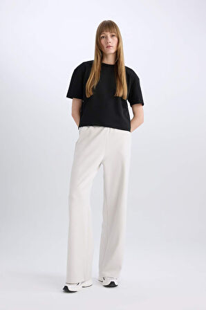 DeFacto 	Wide Leg Eşofman Altı Basic Düz Cepli Beli Lastikli Soft Touch Geniş Bol Paça E5818AX25SPBG350