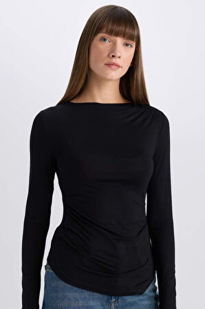 DeFacto Slim Fit Dar Kesim Bisiklet Yaka Basic Düz Soft Touch Uzun Kollu Tişört E5884AX25SPBK81