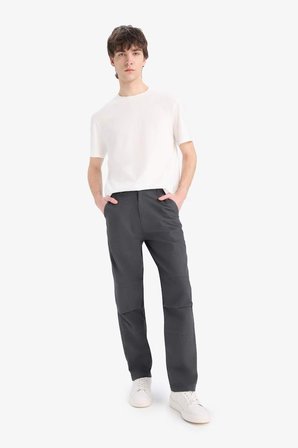 DeFacto Bol Rahat Kesim Wide Leg Üç Cepli Geniş Paça Yazlık Pantolon D8544AX25SPAR104
