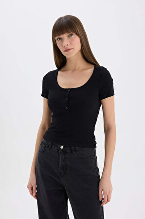 Slim Fit Dar Kesim Yuvarlak Yaka Basic Düz Fitilli Kaşkorse Kısa Kollu Tişört