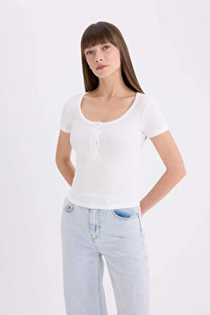 DeFacto Slim Fit Dar Kesim Yuvarlak Yaka Basic Düz Fitilli Kaşkorse Kısa Kollu Beyaz Tişört E5781AX25SPER105