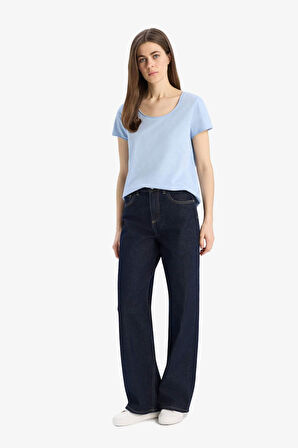 DeFacto Regular Fit Yuvarlak Yaka Basic Düz Kısa Kollu Tişört K1508AZ25SMBE196