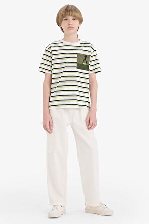 DeFacto Erkek Çocuk Bisiklet Yaka Çizgili Cep Detaylı Kısa Kollu Tişört E0965A825SMER77
