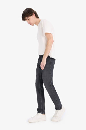 DeFacto Slim Tapered Fit Dar Kalıp Normal Bel Daralan Paça Jean Pantolon E7033AX25SPNM36