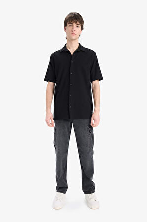 DeFacto Regular Fit Yazlık Pamuklu Kısa Kollu Siyah Gömlek D1902AX25SMBK81