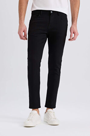 DeFacto Carlo Skinny Fit Solmayan Renk Ekstra Dar Kalıp Normal Bel Ekstra Dar Paça Siyah Jean Pantolon R8763AZ25SPNM40