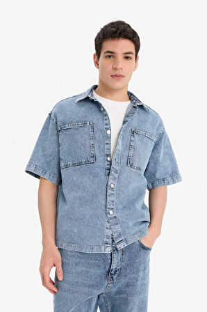 DeFacto %100 Pamuk Relax Fit Yazlık Kısa Kollu Jean Gömlek D8109AX25SPNM28