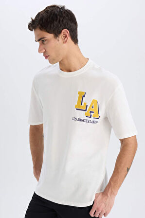 DeFactoFit NBA Los Angeles Lakers Oversize Geniş Kalıp Bisiklet Yaka Sırt Baskılı Kısa Kollu Tişört B3894AX25SPER105
