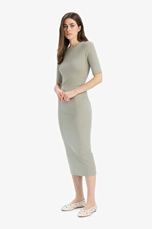 Bodycon Vücudu Saran Bisiklet Yaka Ribana Kısa Kollu Midi Elbise