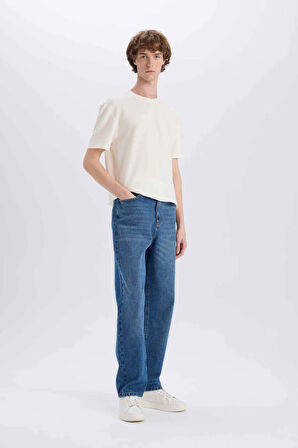DeFacto %100 Pamuk Baggy Fit Geniş Kalıp Normal Bel Geniş Paça Soluk Efektli Jean Pantolon D7318AX25SPNM28