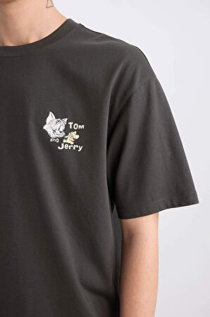 Tom & Jerry Boxy Fit Bisiklet Yaka Sırt Baskılı Kısa Kollu Tişört