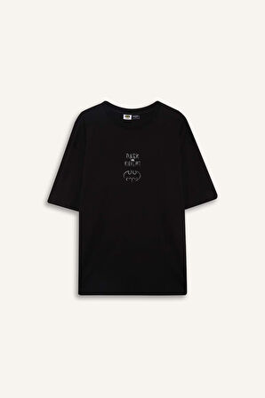 DeFacto %100 Pamuk Batman Boxy Fit Bisiklet Yaka Sırt Baskılı Kısa Kollu Tişört E0618AX25SMBK81