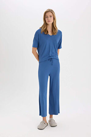 DeFacto Fall in Love Pijama Takımı Fitilli Kaşkorse Kısa Kollu Pijama Üstü Esnek Belli Kapri Boy PiJama Altı E0865AX25SPIN33