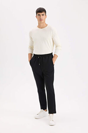 DeFacto Siyah Eşofman Altı Twill Slim Fit Dar Kesim Beli Bağcıklı Cepli Düz Paça D9708AX24AUBK81
