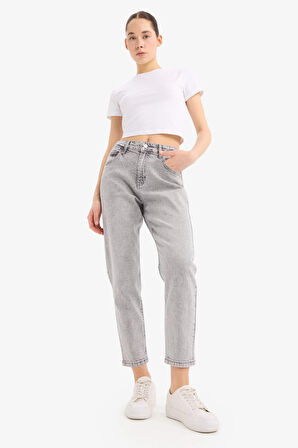 DeFacto Lina Comfort Mom Normal Bel Düz Paça Jean Kar Yıkamalı Pantolon D7947AX25SPNM55