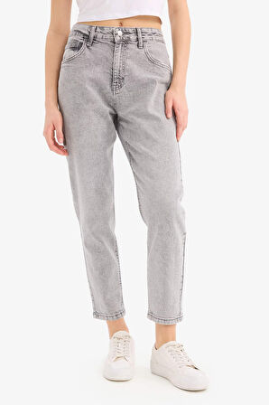 Lina Comfort Mom Normal Bel Düz Paça Jean Kar Yıkamalı Pantolon