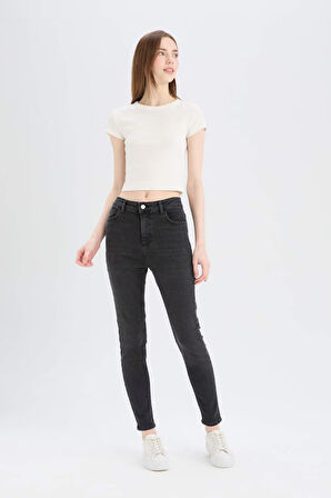 DeFacto Skinny Fit Yüksek Bel Düz Paça Uzun Jean Kar Yıkamalı Pantolon D6601AX25SPNM40
