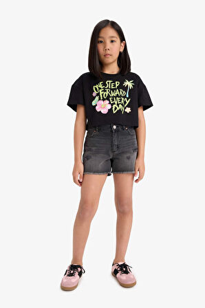 DeFacto Kız Çocuk Crop Bisiklet Yaka Baskılı Kısa Kollu Tişört E0388A825SMBK81