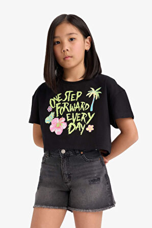 DeFacto Kız Çocuk Crop Bisiklet Yaka Baskılı Kısa Kollu Tişört E0388A825SMBK81
