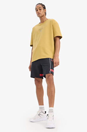 DeFactoFit NBA Chicago Bulls Oversize Geniş Kalıp Bisiklet Yaka Sırt Baskılı Kısa Kollu Tişört E0347AX25SPKH63