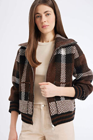 DeFacto Regular Fit Kareli FermuarlıDik Yaka Triko Hırka E7733AX25SPBN540
