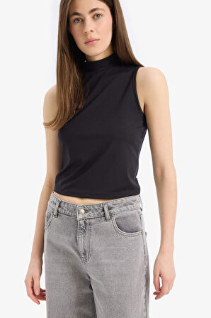 Slim Fit Dar Kesim Yarım Balıkçı Basic Düz  Yaka Atlet