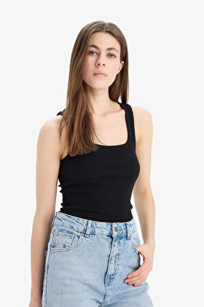 Slim Fit Dar Kesim Basic Düz Yuvarlak Yaka Fitilli Kaşkorse Atlet