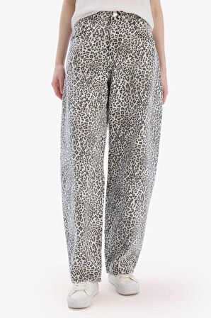 DeFacto Baggy Fit Gabardin Pantolon Yüksek Bel Leopar Desenli Standart Boy D8149AX25SPER223