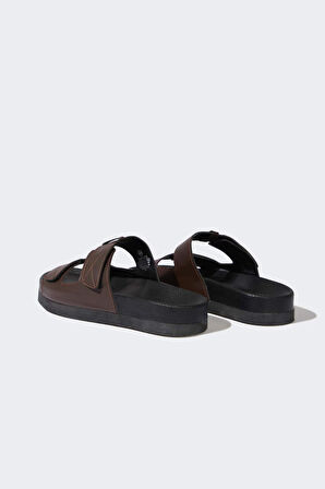 DeFacto Erkek Düz Taban Çift Bantlı Suni Deri Terlik E6249AX25HSBN45