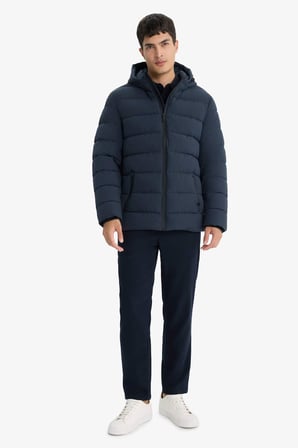 DeFacto Su İtici Slim Fit Dar Kesim Astarlı Kapüşonlu Fermuarlı Cepli Dolgulu Mont R0216AZ25AUNV64