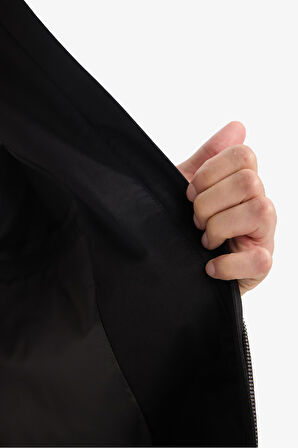 Slim Fit Dar Kesim Dik Yaka Fermuarlı Mont