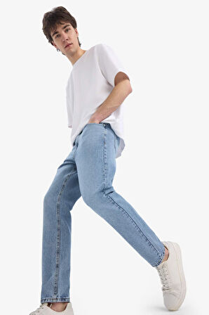 DeFacto %100 Pamuk 90's Slim Fit Dar Kalıp Yüksek Bel Dar Paça Kar Yıkamalı Jean Pantolon F0161AX25SPNM39