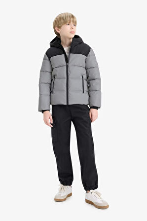 Erkek Çocuk Su Geçirmez Kapüşonlu Polar Astarlı Mont