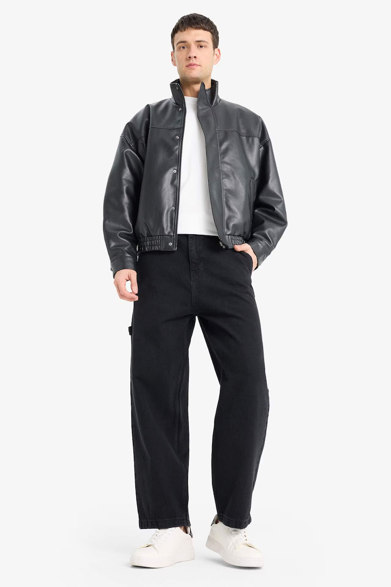 DeFacto Su İtici Oversize Fit Geniş Kalıp Dik Yaka İç Cepli Çıtçıt Kapamalı Beli Lastikli Deri Ceket Mont D2427AX25AUBK27