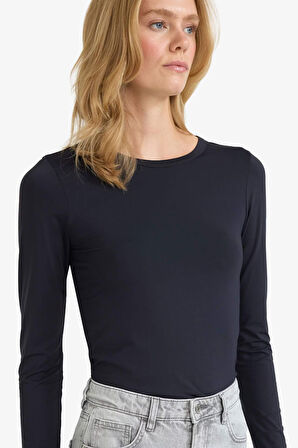 Slim Fit Dar Kesim Bisiklet Yaka Basic Düz Uzun Kollu Tişört