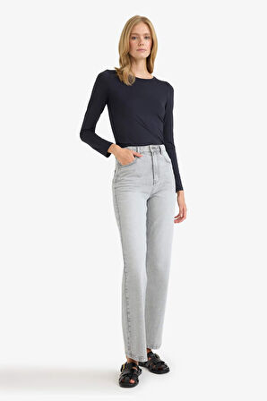 Slim Fit Dar Kesim Bisiklet Yaka Basic Düz Uzun Kollu Tişört