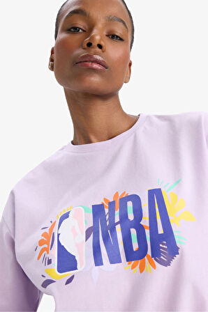 DeFactoFit NBA Wordmark Oversize Geniş Kalıp Bisiklet Yaka Kısa Kollu Tişört A4120AX25SMPR143