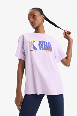 DeFactoFit NBA Wordmark Oversize Geniş Kalıp Bisiklet Yaka Kısa Kollu Tişört A4120AX25SMPR143