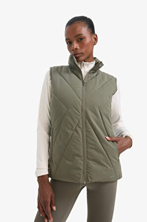 DeFactoFit Su İtici Slim Fit Dar Kesim Fermuarlı Sporcu Su Geçirmez Yelek