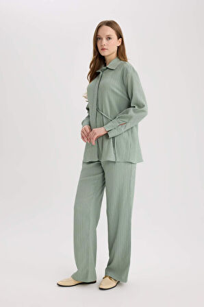 Wide Leg Cep Detaylı Standart Paça Krinkıl Kumaş Pantolon