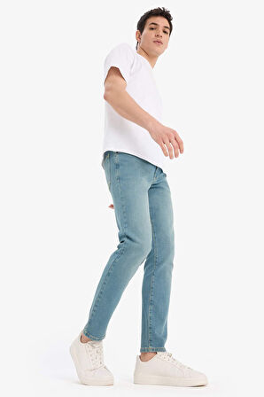 DeFacto Pedro Slim Fit Dar Kalıp Normal Bel Dar Paça Jean Pantolon E8201AX25SPNM29