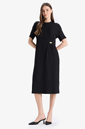 Regular Fit Bisiklet Yaka Basic Düz Bürümcük Kısa Kollu Midi  Elbise
