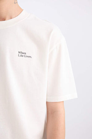 Boxy Fit Bisiklet Yaka Sırt Baskılı Kısa Kollu Tişört