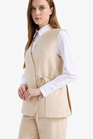 DeFacto V Yaka Bağcıklı Basic Düz Blazer Yelek E4358AX25SPBG702