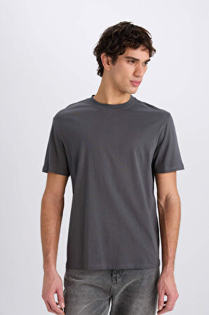 DeFacto New Regular Fit Bisiklet Yaka Basic Düz %100 Pamuk Kısa Kollu Tişört V7699AZ25SPAR9