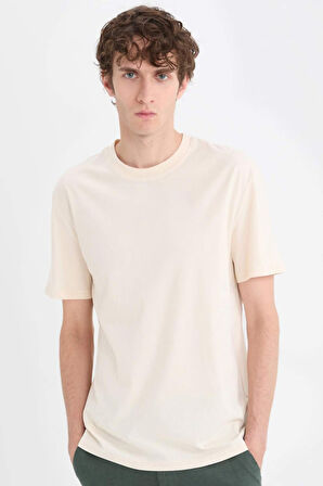 DeFacto New Regular Fit Bisiklet Yaka Basic Düz %100 Pamuk Kısa Kollu Tişört V7699AZ25SPER42