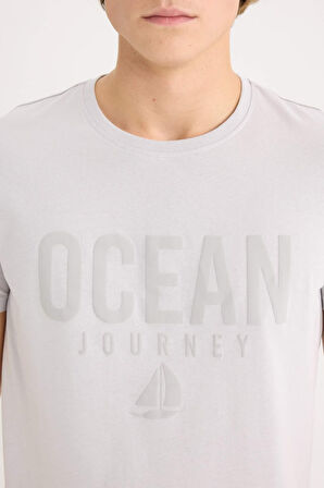 DeFacto %100 Pamuk Slim Fit Dar Kesim Bisiklet Yaka Baskılı Kısa Kollu Tişört D9354AX25SPGR184