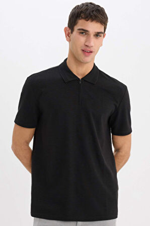 Regular Fit Yarım Fermuarlı Kısa Kollu Polo Tişört