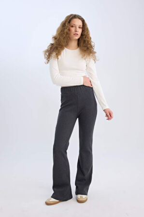 DeFacto Wide Leg Geniş Paça Esnek Belli Uzun Boy Pantolon E4387AX24WNAR191